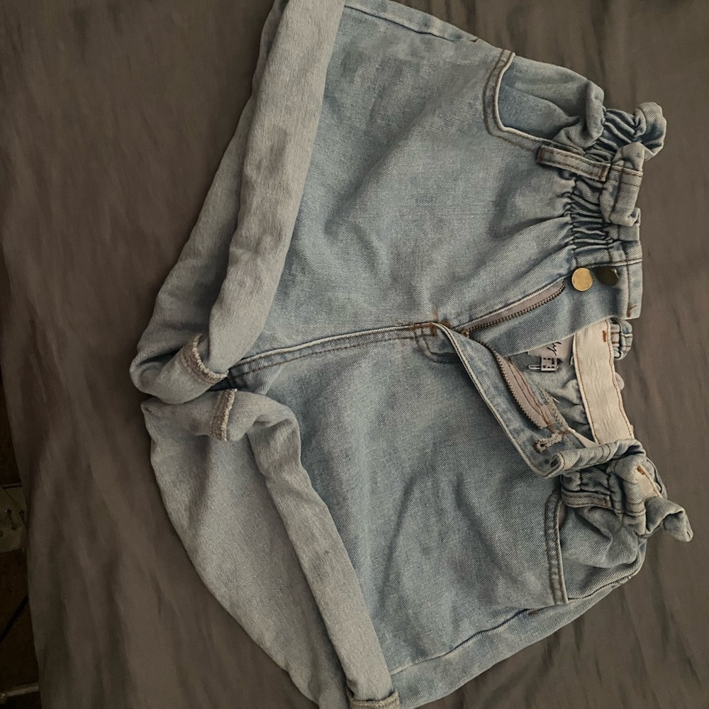 Princess Polly paperbag shorts